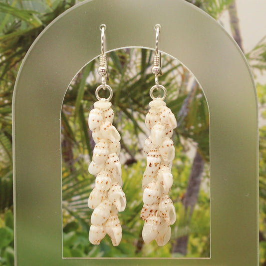 Ni’ihau Shell Pikake Laiki Onikiniki Earrings