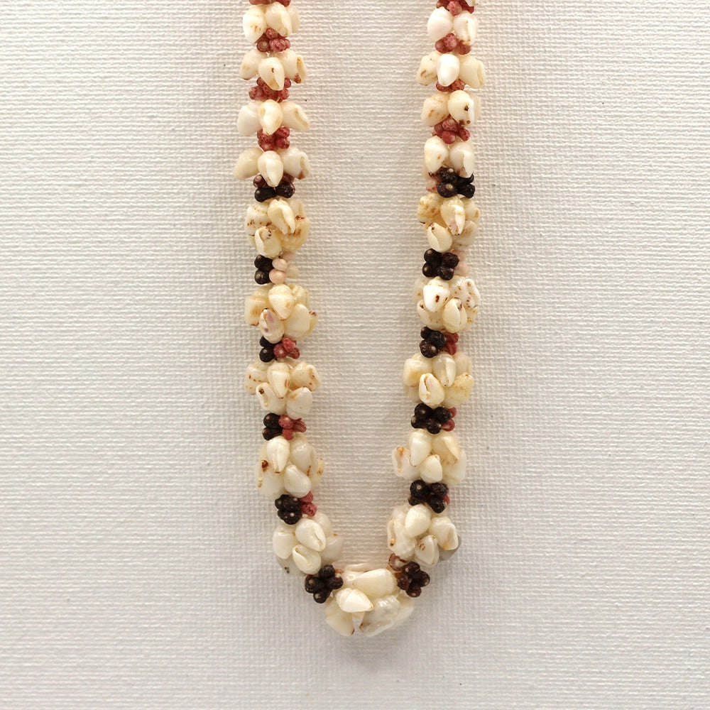 Ni’ihau Shell Annie Kanahele Kipona Choker