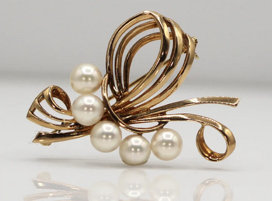 Mikimoto Pearl and 14K Yellow Gold Ribbon Brooch