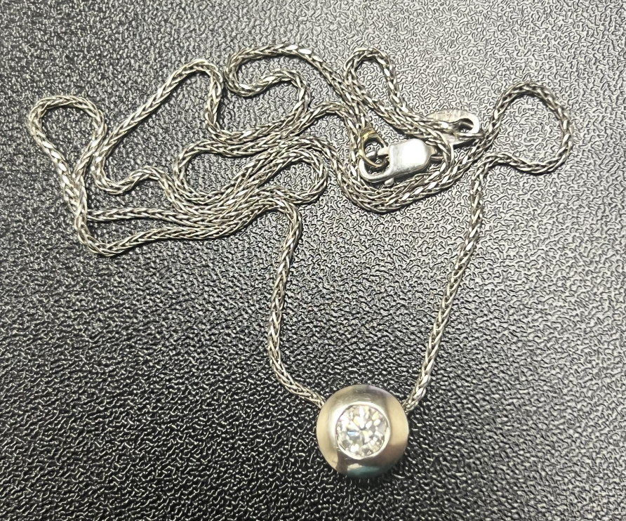 14K White Gold and SI1 Diamond Solitaire Pendant with Foxtail Chain