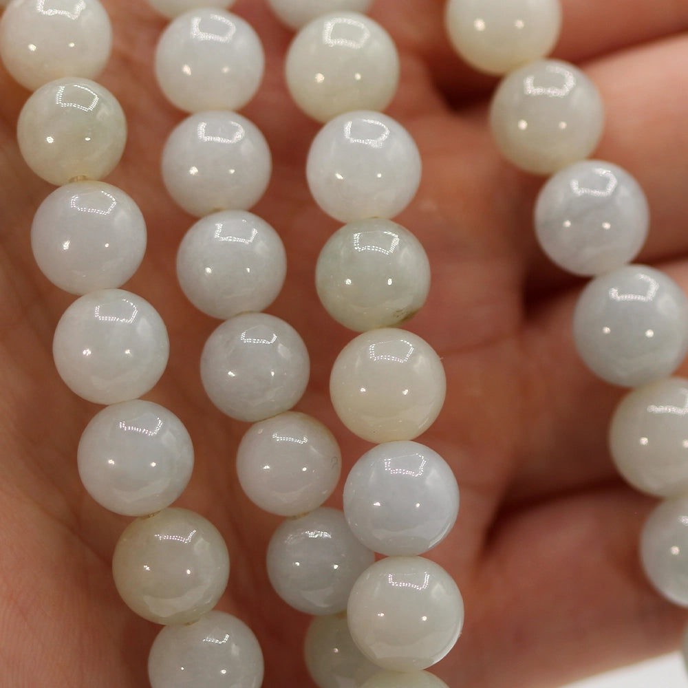 Ming’s Hawaii Pale Green Jade Beaded Necklace with 14K Yellow Gold Clasp - With Box!